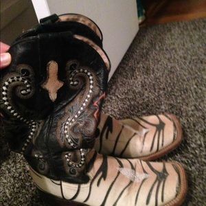 Ferrini boots. Zebra print. Good condition.
